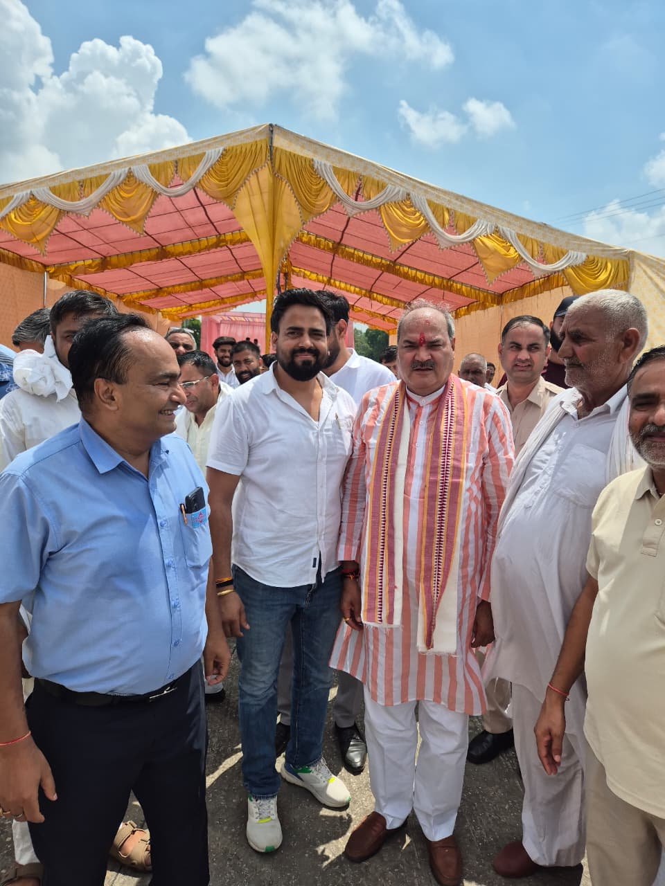 दक्षिण हरियाणा बिजली वितरण निगम (DHBVN) धारूहेड़ा में 2.6 करोड़ रुपये की लागत से एक सर्वसुविधायुक्त प्रशासनिक भवन का निर्माण करने जा रहा है।