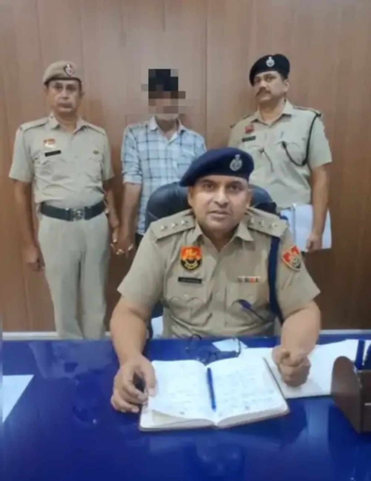 पुलिस ने आरोपी को गिरफ्तार कर कोर्ट से 2 दिन के रिमांड पर लिया है।