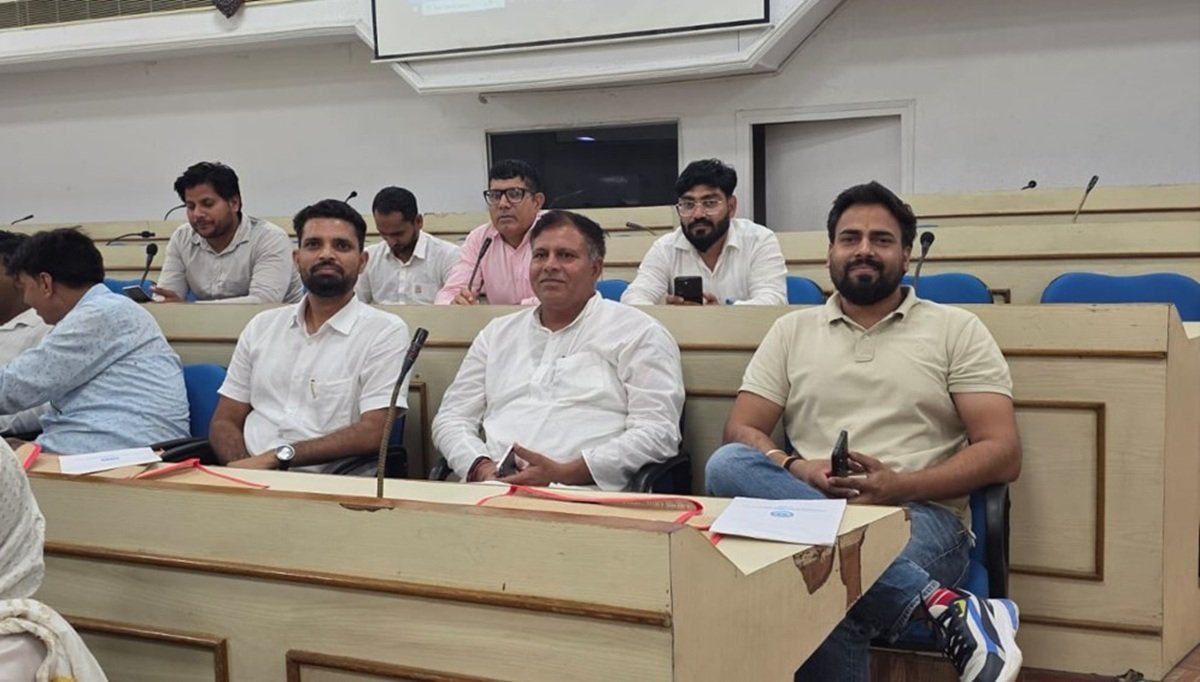 धारूहेड़ा: हरियाणा लोक प्रशासन संस्थान (HIPA - Haryana Institute of Public Administration), गुड़गांव में दो दिवसीय विशेष प्रशिक्षण शिविर आयोजित किया गया
