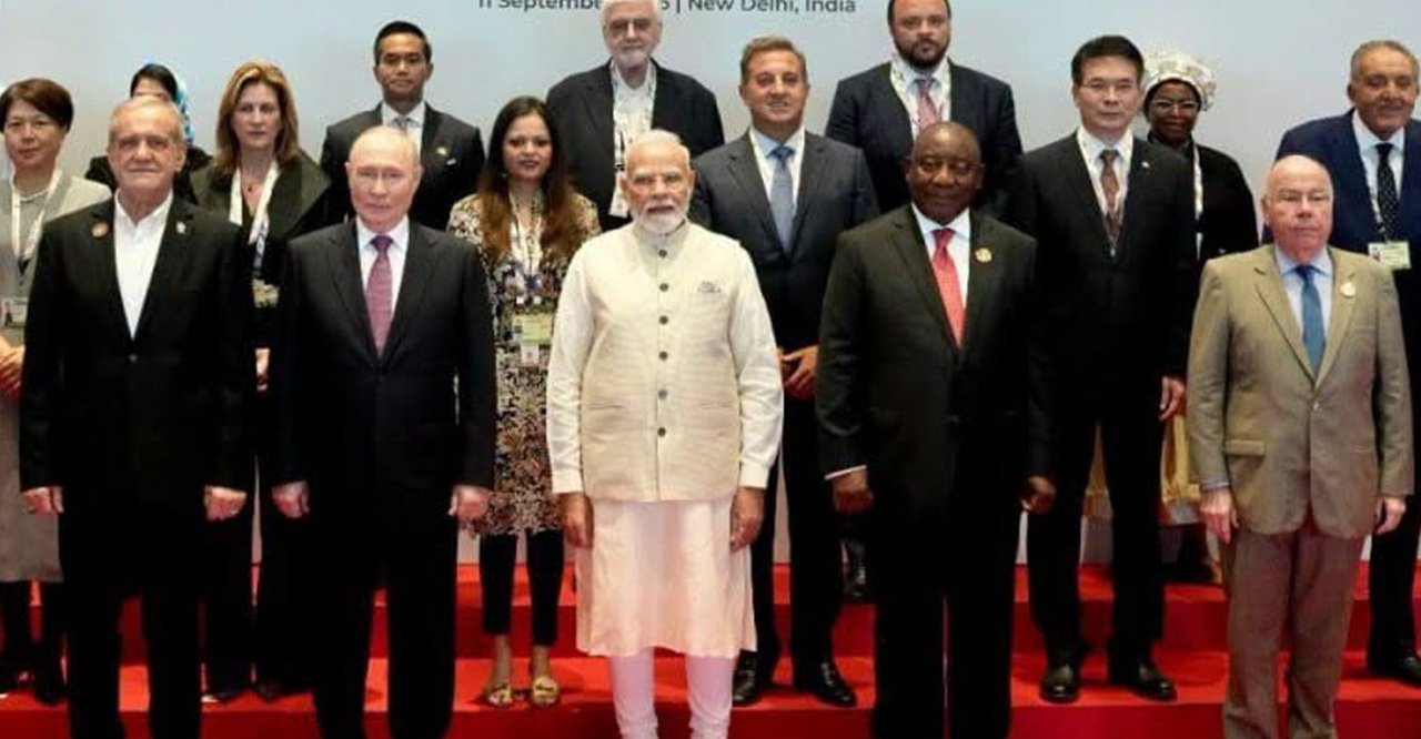 नई दिल्ली में BRICS शिखर सम्मेलन के दौरान प्रधानमंत्री नरेंद्र मोदी की ओर से शनिवार रात भारत मंडपम में  (BRICS Gala Dinner )गाला डिनर का आयोजन किया गया।