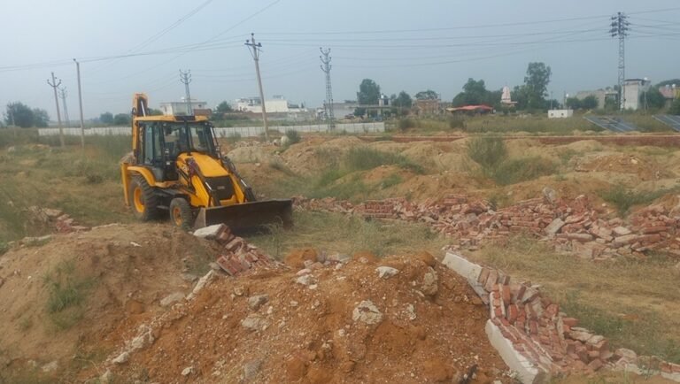 धारूहेड़ा के खटावली में चला DTP का बुलडोजर