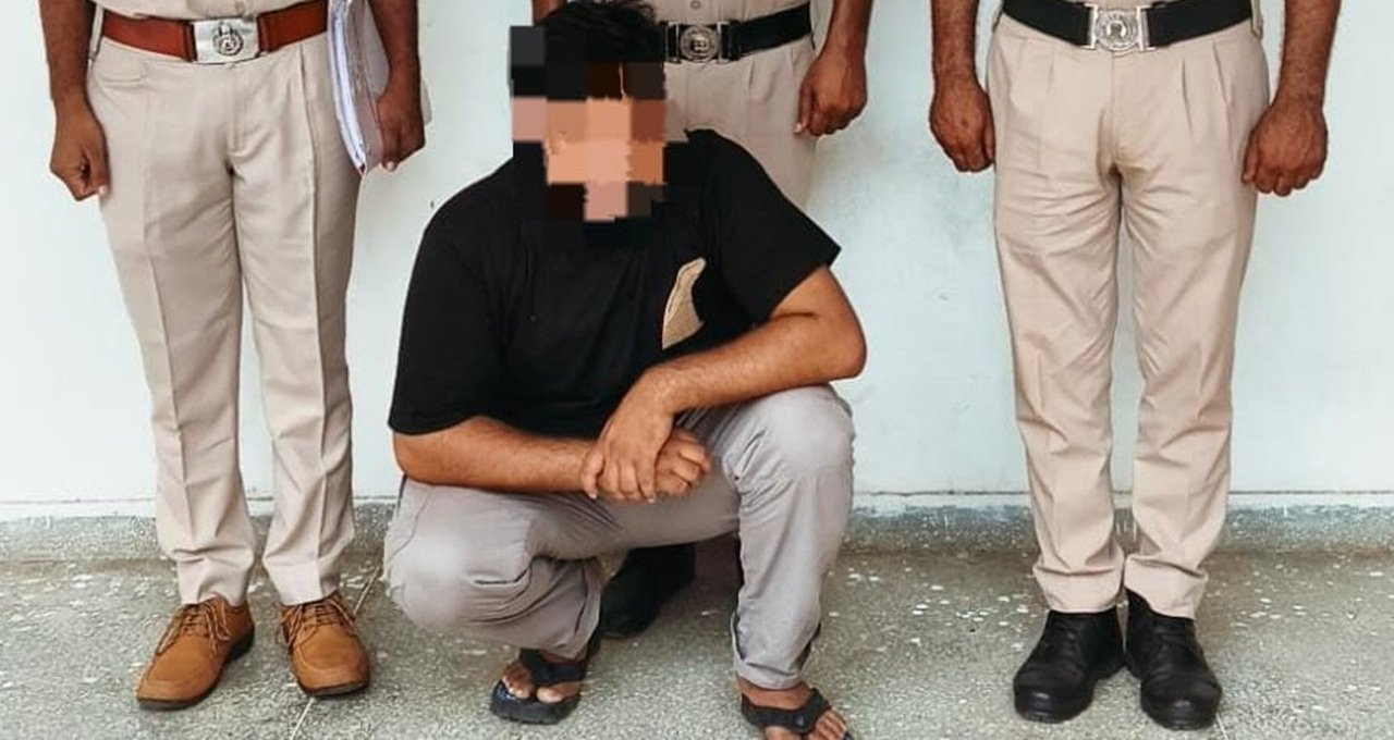 रेवाड़ी के हंस नगर में 5 जुलाई को PNG पाइपलाइन से गैस रिसाव के बाद हुए भीषण ब्लास्ट और दो लोगों की मौत के मामले में रेवाड़ी पुलिस ने एक और आरोपी को गिरफ्तार किया है
