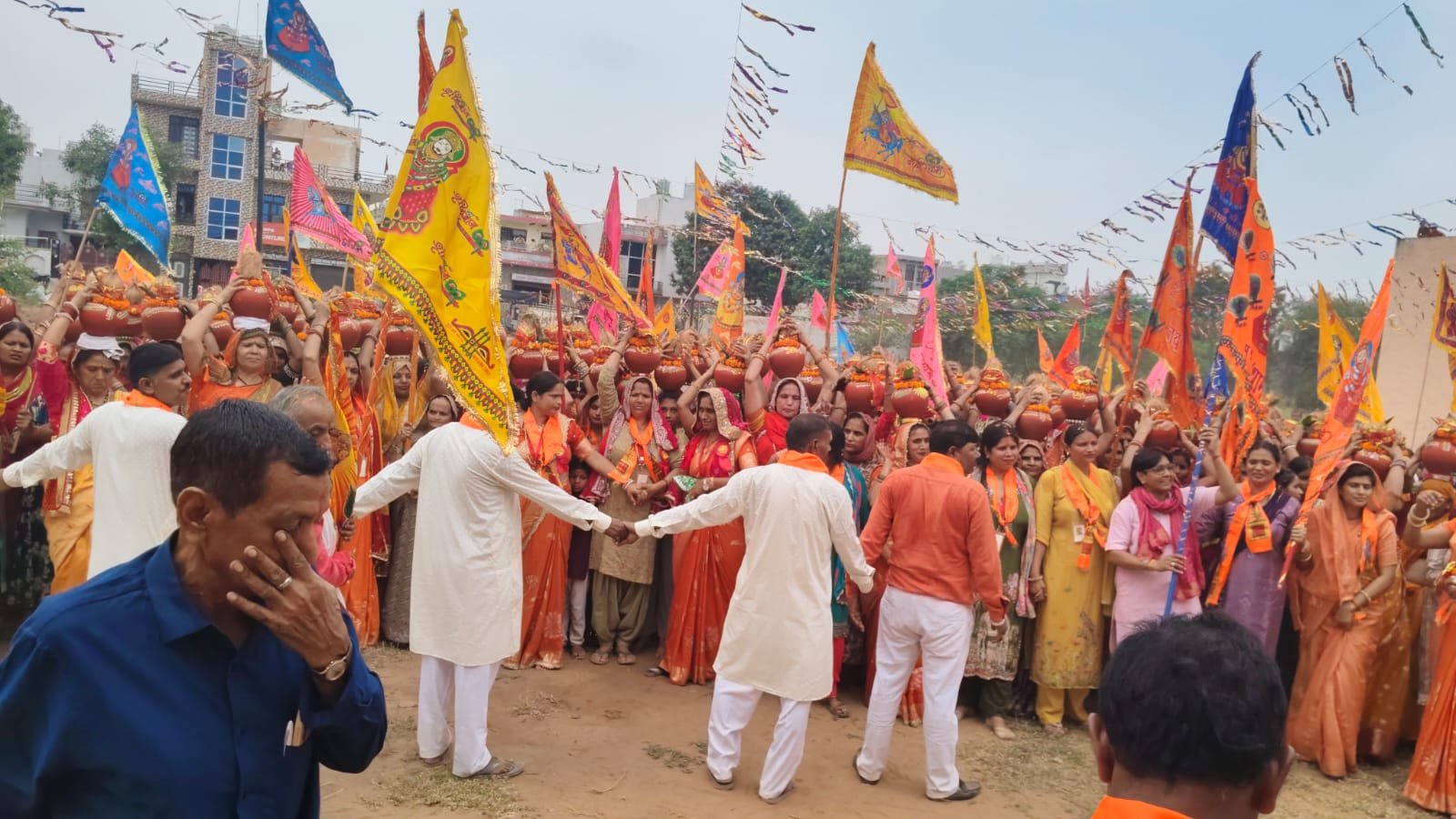 धारूहेड़ा में लगे श्रीराम के जय कारे, रामकथा पर निकाली कलश यात्रा
