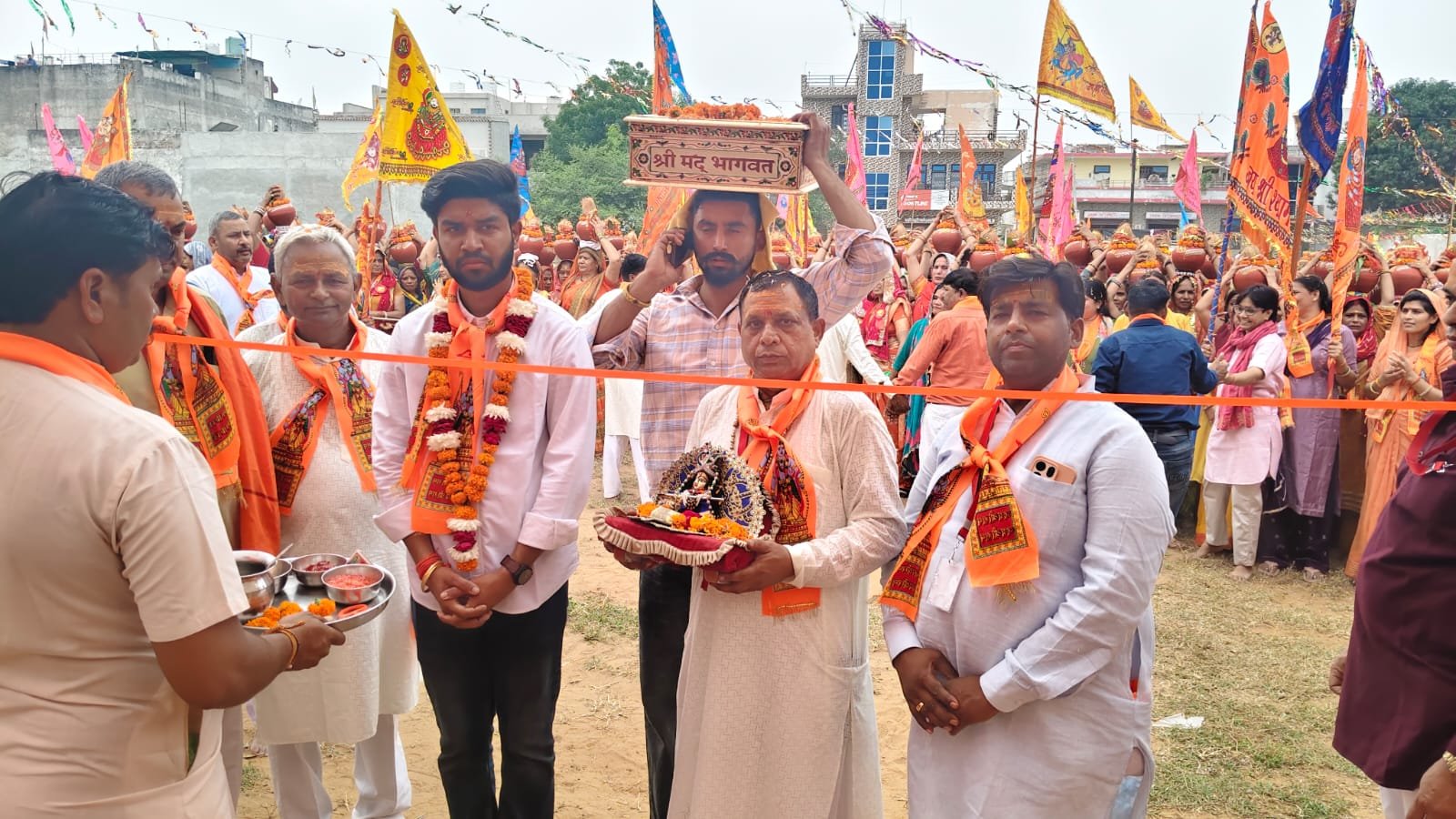 धारूहेड़ा में लगे श्रीराम के जय कारे, रामकथा पर निकाली कलश यात्रा