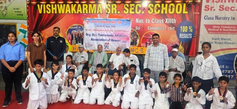 21वीं जिला स्तरीय ताइक्वांडो में विवेकानंद स्कूल धारूहेड़ा बना चैंपियन, विजेताओं को  विधायक लक्ष्मण सिंह यादवने किया सम्मानित