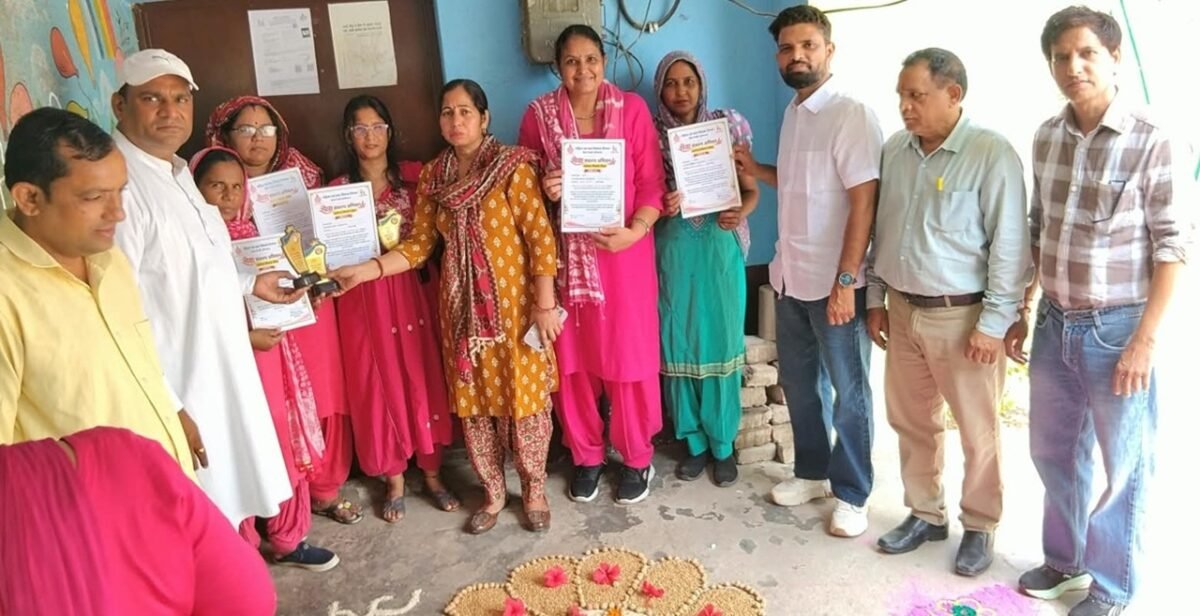 हरी नगर आंगनबाड़ी केंद्र में 'आंगन मिलन सेवा' कार्यक्रम आयोजित हरी नगर आंगनबाड़ी केंद्र में 'आंगन मिलन सेवा' कार्यक्रम आयोजित