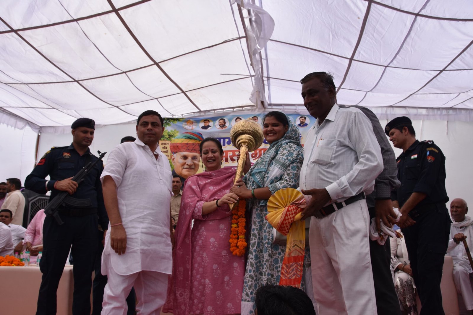   हरियाणा की स्वास्थ्य, चिकित्सा शिक्षा एवं आयुष मंत्री आरती सिंह राव ने शनिवार को काकोड़िया गांव में आयोजित जनसभा में ग्रामीण क्षेत्र के लिए कई विकास कार्यों का उद्घाटन और शिलान्यास किया।