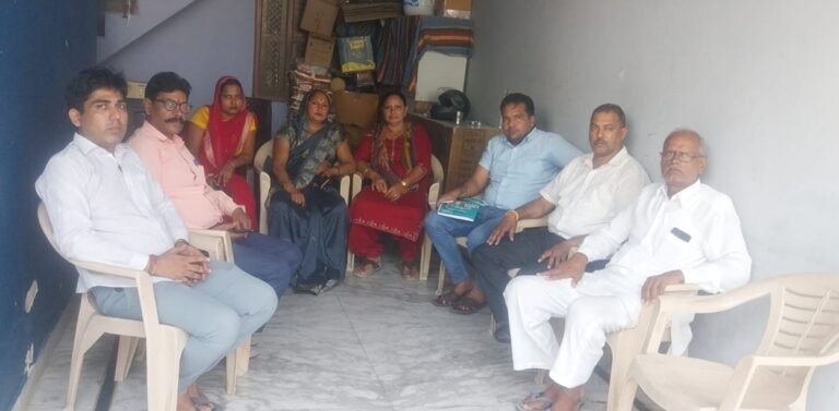 धारूहेड़ा वार्ड कमेटी की बैठक में सफाई, स्ट्रीट लाइट और पेंशन के मुद्दे उठे