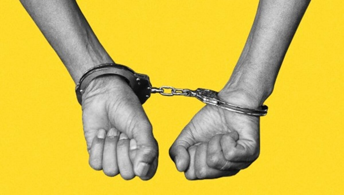 रेवाड़ी: साइबर थाना पुलिस को रविवार को एक बडी सफलता मिली है। रेवाड़ी में यूपीआई के जरिए 84 हजार रुपये की साइबर ठगी के मामले में दो आरोपियों को पुलिस ने गिरफ्तार किया है।