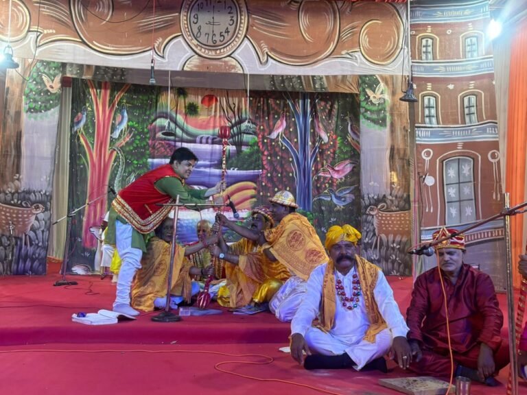 धारूहेड़ा रामलीला के तीसरे दिन हुआ ताड़का वध, राम-लक्ष्मण जनकपुरी रवाना