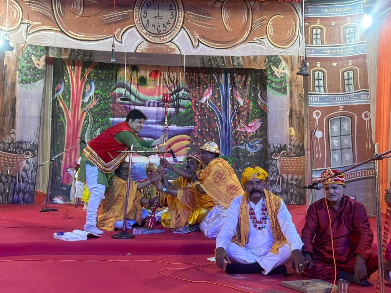 धारूहेड़ा रामलीला के तीसरे दिन हुआ ताड़का वध, राम-लक्ष्मण जनकपुरी रवाना धारूहेड़ा रामलीला के तीसरे दिन हुआ ताड़का वध, राम-लक्ष्मण जनकपुरी रवाना