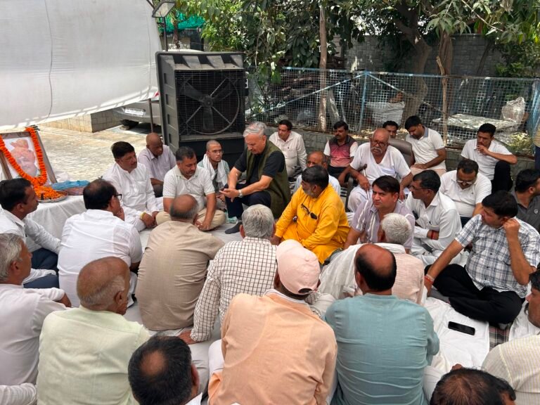 केंद्रीय मंत्री राव इंद्रजीत सिंह ने धारूहेड़ा के धर्मपाल श्योराण को दी श्रद्धांजलि