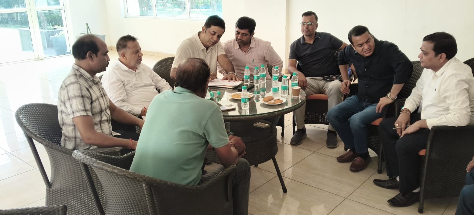 धारूहेड़ा: M2K काउंटी हाइटस सोसाइटी में बिल्डर और RWA के बीच बैठक, इन मुृद्दों पर बनी सहमति