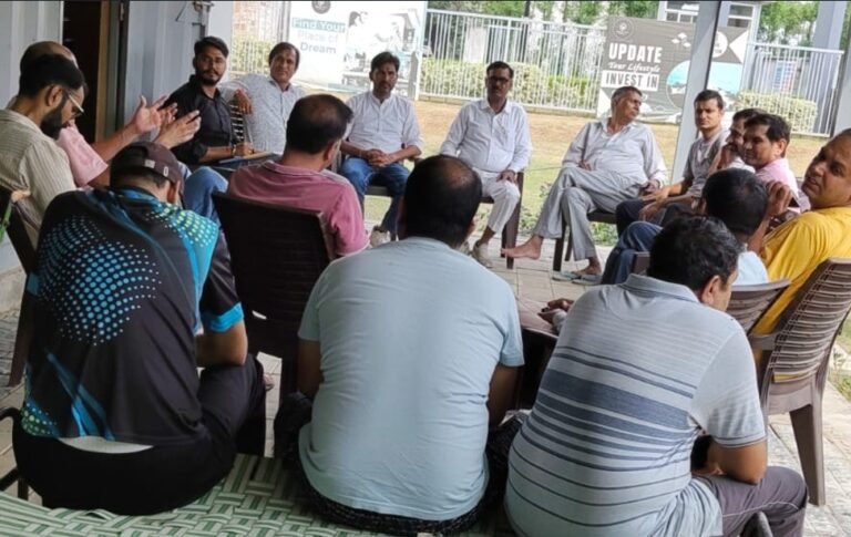 धारूहेड़ा ट्यूलिप सिटी सोसाइटी में समस्याओं को लेकर बैठक, समाधान नहीं होने पर आंदोलन की चेतावनी